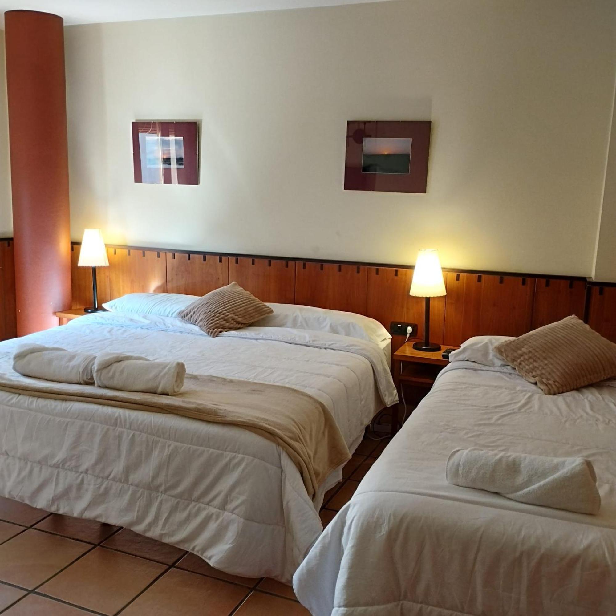 Hostal Tastavins Пеньярроия-де-Таставинс Экстерьер фото