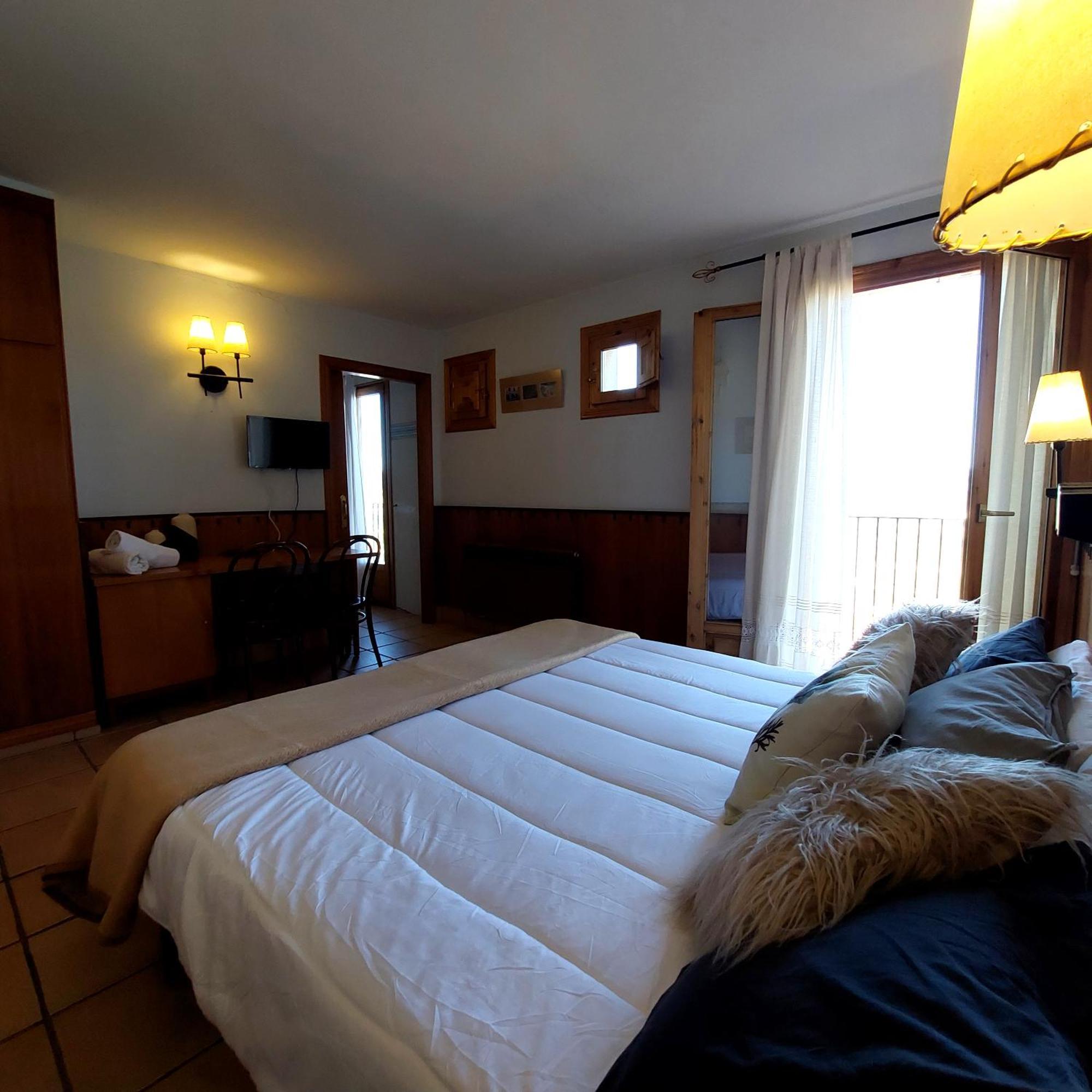 Hostal Tastavins Пеньярроия-де-Таставинс Номер фото