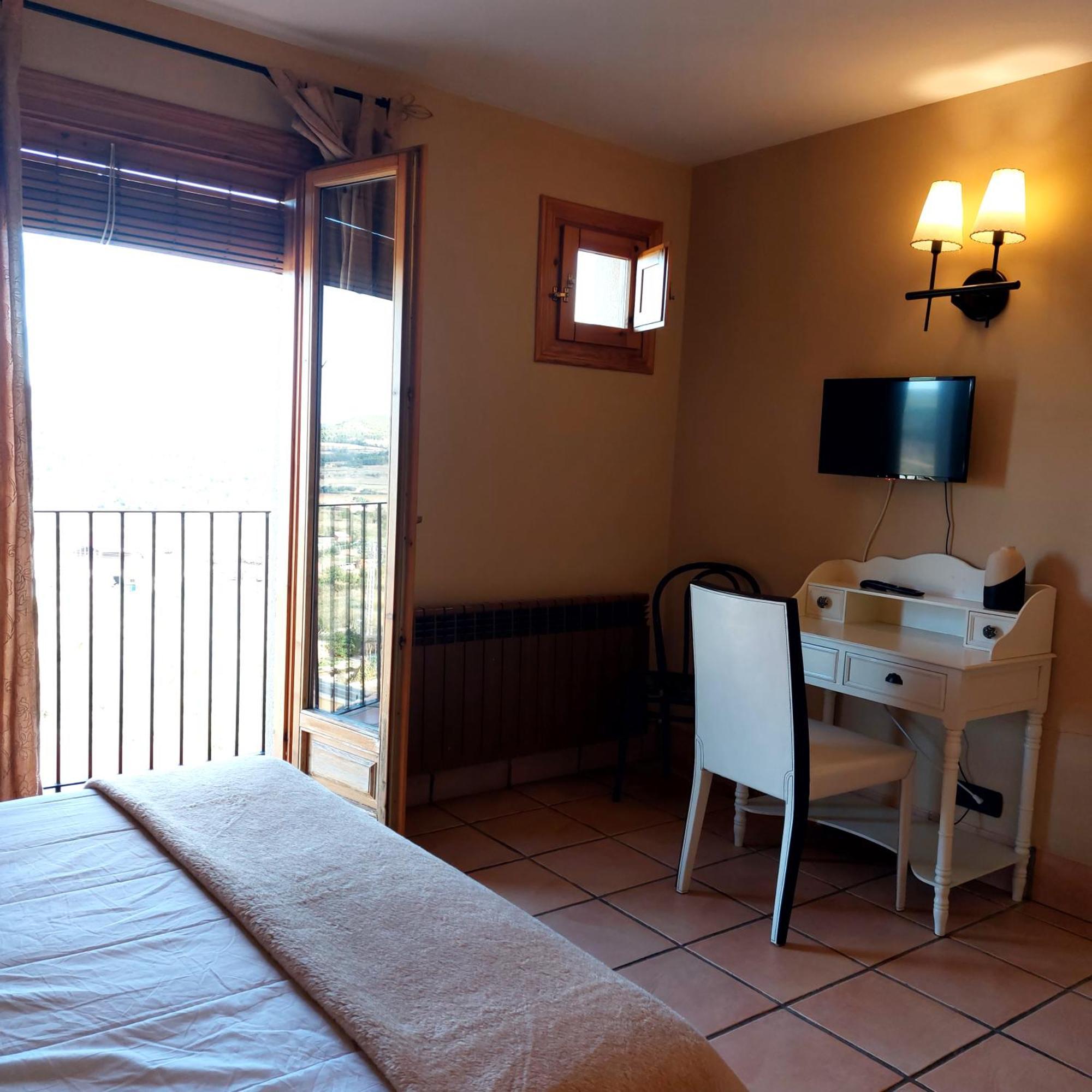 Hostal Tastavins Пеньярроия-де-Таставинс Номер фото