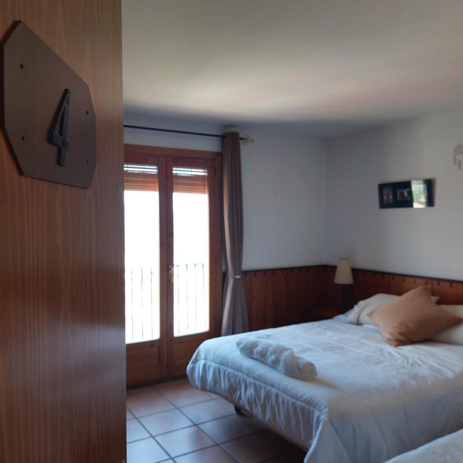 Hostal Tastavins Пеньярроия-де-Таставинс Экстерьер фото