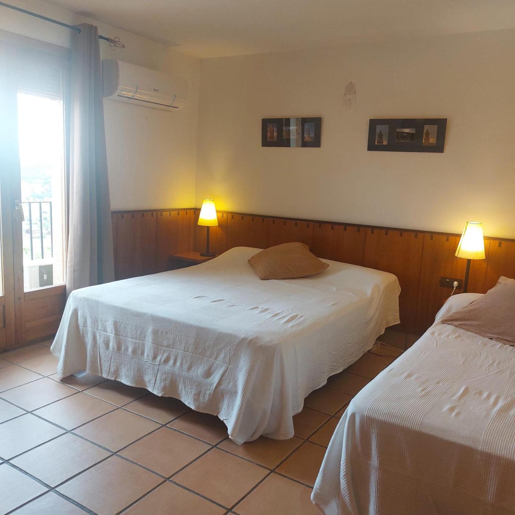 Hostal Tastavins Пеньярроия-де-Таставинс Экстерьер фото