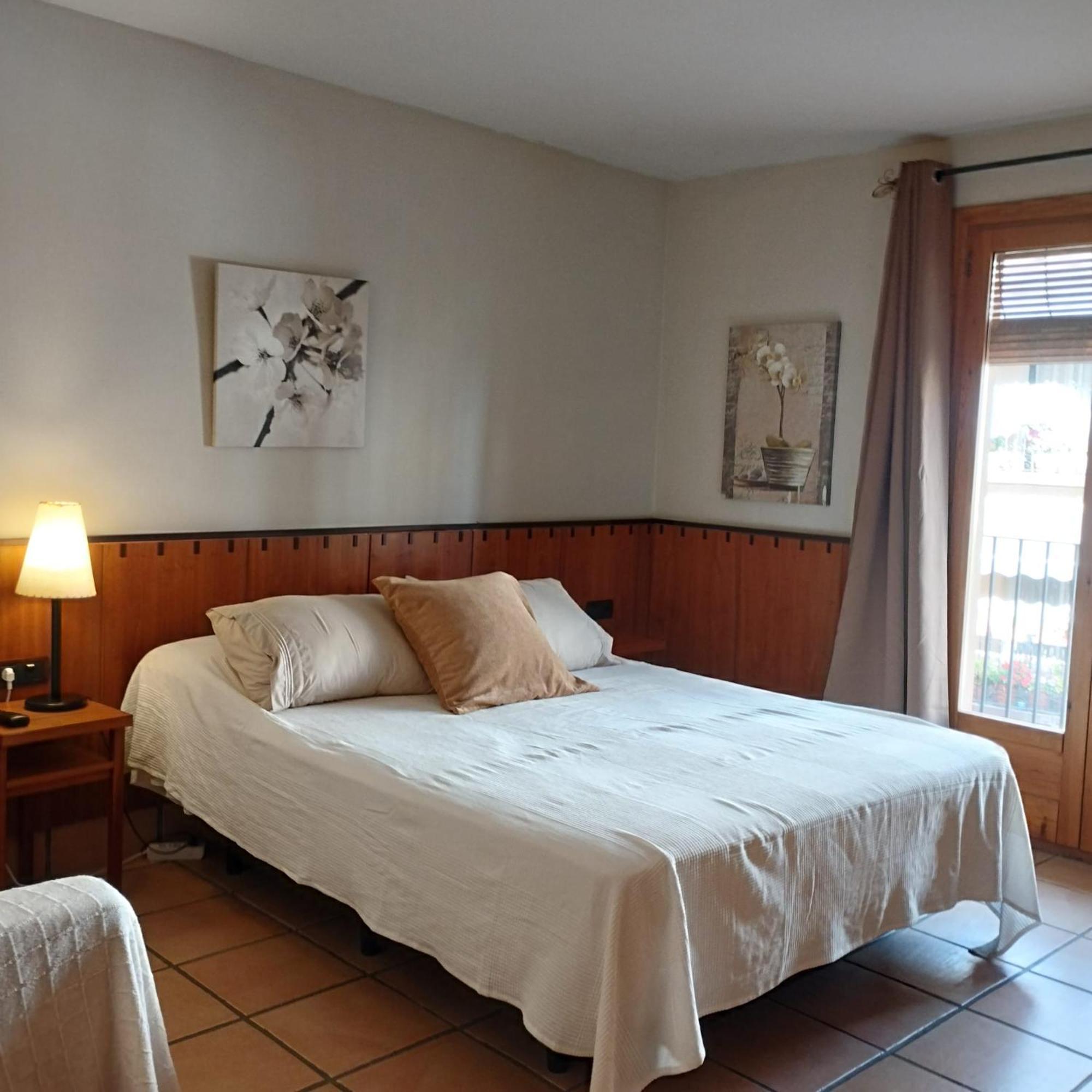 Hostal Tastavins Пеньярроия-де-Таставинс Экстерьер фото